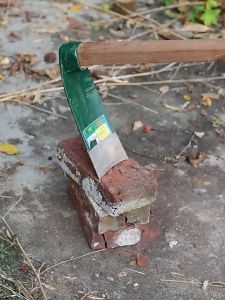 HP302จอบขุดดิน จอบใหญ่ จอบพรวนดิน แบบพิเศษ จอบขุดดินหน้าเว้า ทำจากเหล็กแมงกานีส หลอม หนา ทน