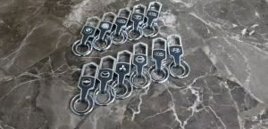 Móc treo chìa khoá cao cấp theo logo các hãng xe: Toyota kia ford hyundai mitsubishi nissan mazda chevrolet mercedes bmw vip