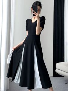 Plus Size Black Dress Female 2024 Summer New Arrival French Covering Belly Thin Elegant Hepburn Style V-neck Black Dress