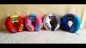 Dreamtoys96 Bantal Leher Printing BT21 Headrest U Travelling