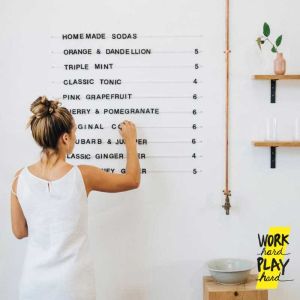 WHPH Shop เซต 117 ตัวอักษร แม่เหล็ก DIY ตัวหนังสือ ของขวัญปัจฉิม ตกแต่งร้านกาแฟ ผลิตภัณฑ์กาแฟ ขนาด 1x2x1 มม 10 หนึ่งในรายการ 10 วันการคัดเลือก