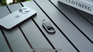 Portable GPS Tracker Mobile Tracking Anti Loss Smart Device Key Finder Item Locator GPS Finders Tracker Device for Kids Pets Dog Cat Luggage Backpack Suitcases Wallet Keychain Luggage Alarm Reminder & Replaceable Battery