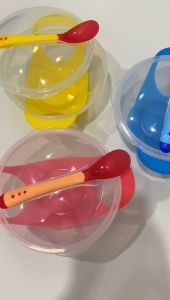 FU Mangkok Set Sendok Tutup Bayi Alat Makan Bayi Silikon Anti Tumpah dan Slip Sensor Panas B04
