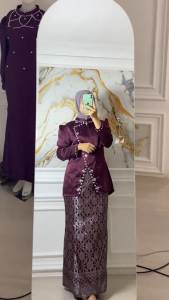 INARA One Set Rok Songket Baju Kurung Malayu Mahogany Burgundy Knit Kancing Full Payet Kebaya Setelan Kondangan Bridesmaid Wisuda Lebaran Pesta Wanita