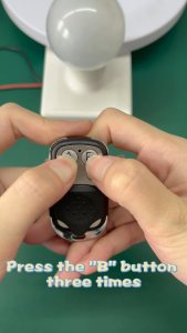 {Local delivery} Aitemay รีโมทคอนโทรล433MHz 330รถ MHz ประตูอัตโนมัติไร้สายสวิตช์ควบคุมพลังงานต่ำ