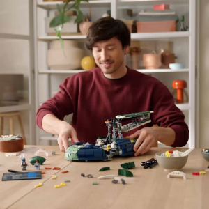 LEGO Star Wars TM 75409 Jango Fetts Firespray-Class Starship (2970 Pieces)