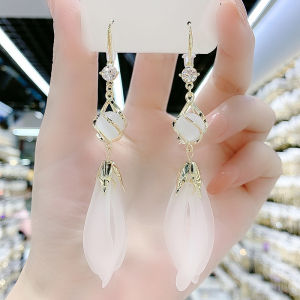 Opal White Petal Earrings Super Fairy Korean Elegant Long Tassel Earrings Stylish Internet Celebrity Face Slimming Earrings