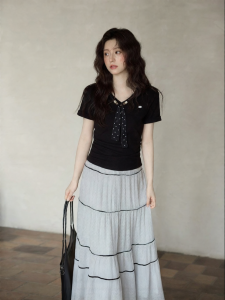 seemon | Áo Thun Tay Ngắn V-Neck Đen Dây Kéo Gọn