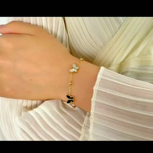 Gelang Tangan Titanium Wanita Kupu-kupu Terbaru Gelang Tangan Titanium Anti Karat Tidak Luntur