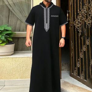 Loose Muslim mens Thobe short-sleeved embroidered hooded zipper robe Islamic national style casual Thobe for men