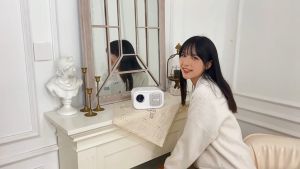 QIAOLET K1 Proyektor Mini 8000 Lumens Proyektor Android 1080P Andorid 11.0 Smart Proyektor