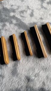 Chổi Vệ Sinh Bàn Bida Sợi PP Mềm Mại Tay Cầm Cán Gỗ Nhập Khẩu - 23cm và 30cm - Leopard Billiards