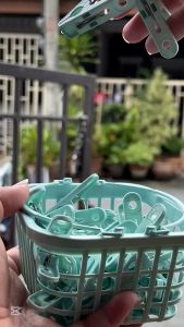 ที่หนีบผ้า 30ชิ้น กิ๊บหนีบผ้า ที่หนีบผ้าพร้อมตะกร้า ตัวหนีบผ้า ตากผ้า