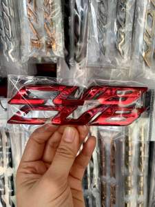 Bộ 2 chữ nổi cứng Cub crôm đỏ đời mới nhập Thái Lan hàng chất lượng cao dành trang trí riêng cho dòng xe này chữ nổi màu sắc rất đẹp và bền giá bán cực tốt bán lẻ như bán sỉ