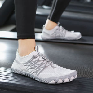 รองเท้ากีดขวางลำธารสำหรับผู้ชายและผู้หญิง รองเท้าพื้นนุ่มกันลื่นระบายอากาศแห้งเร็วสำหรับกีฬาชายหาด รองเท้าสำหรับปีนเขา ว่ายน้ำ ออกกำลังกาย