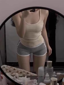 กางเกงขาสั้นทรงสลิมฟิตสไตล์อเมริกันหวานและเผ็ดร้อน กางเกงขาสั้นลำลองสำหรับฤดูร้อนใหม่สำหรับผู้หญิง กางเกงขายาวทรงพอดีตัวสำหรับใส่ลำลอง