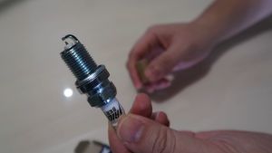 NGK Iridium IX BKR7EIX spark plug Proton Wira Satria Putra Waja 1.6(4G18) Vios Jazz City idsi Viva Kenari Kelisa | Japan