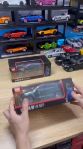 Mô Hình Xe Ôtô Kim Loại 1/24 Siêu Xe BENTLEY BENTAYGA Dùng Để Trưng Bày Bàn Làm Việc Làm Đồ Chơi Trẻ Em