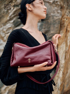 Large Capacity Pillow Shaped Crossbody Bag Female Commuter Design Leather Single Shoulder Bag Foldable Daily Use Handbag