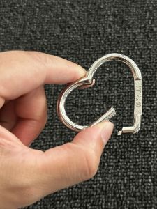 Autonomous Design Metal Keychain Large Heart Shaped Bag Charm Quality Individual Item RV Fashion Accessories Handbag Decor