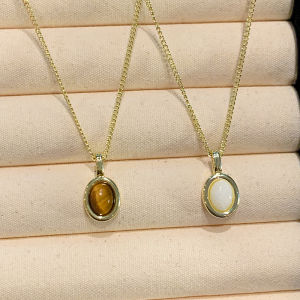 Elegant Tiger Eye Stone Necklace for Women Lockbone Chain Pendant Womens Neck Chain Headwear Accessories Simple Fashion Style