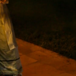 Lồng đèn Trung Thu tre đan hình thỏ ngọc có đèn LED – đèn lồng thủ công dễ thương trang trí cho bé