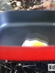 หม้อไฟฟ้า กระทะไฟฟ้า กระทะไฟฟ้าเอนกประสงค์ เคลือบป้องกันไม่ติด กำลังไฟ 1500 วัตต์ เหมาะสำหรับ 5-6 คน หุง อุ่น ตุ๋น ต้ม