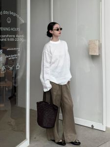 VKSOD | เสื้อยืดคอกลมแขนยาวสีขาวสไตล์ย้อนยุคสำหรับผู้หญิง กางเกงขายาวทรงหลวมลำลอง ชุดสองชิ้น ฤดูใบไม้ร่วง 2025 ใหม่ เสื้อผ้าทำงาน