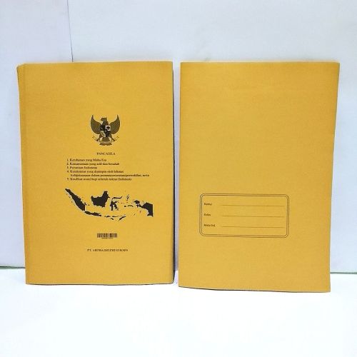 Panduan Memadukan Sampul Buku Campus dengan Bookmark, Penggaris, dan Kotak Penyimpanan agar Rapi