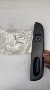 Công tắc lên kính Daewoo Matiz SE Matiz M150 hàng chính hãng. Công tắc kính tổng xe Matiz 1 2