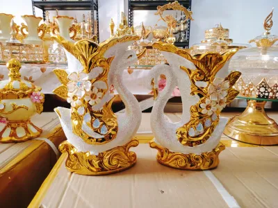 vas angsa gold gliter cantik mewah / keramik hias import / dekorasi rumah / hiasan lemari kaca
