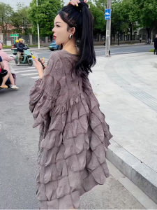 Elegant Pleated Loose Womens Dress Beautifully Designed Summer 2025 New Arrival Korean Style Commute Short Sleeve Dress