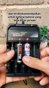 4 Slot USB Intelligent Battery Charger 18650 Li-ion Baterai AA / AAA