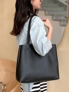 Shoulder Bag Womens Large Capacity 2023 New Arrival Japanese and Korean Style Shoulder Bag All-Match Handbag Handbag Tote Bag Manufacturer