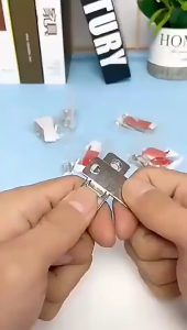 เก็บปลายทาง!5ชุด แม่เหล็กติดประตูบานเลื่อน แบบไม่เจาะ ที่ดูดประตู สำหรับตู้เสื้อผ้า ตู้เย็น แม่เหล็กล็อค