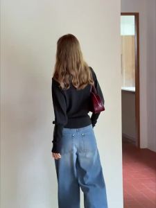French Crew Neck Slim Fitted Long Sleeve Knitwear suitable for versatile styling