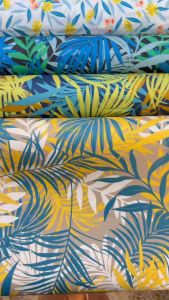 ผ้าเมตร ผ้าคอตต้อนญี่ปุ่น 100% ผ้าพิมพ์ลายดอก หน้ากว้าง 60 นิ้ว หน่วยขายเป็นเมตร