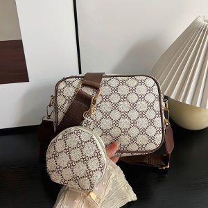 Casual Womens Shoulder Bag Simple And Trendy Texture  With A Foreign Style Strap Small Hanging Bag Diagonal Crossbody Small