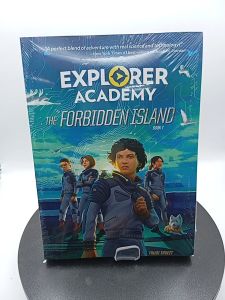Explorer Academy: The Forbidden Island (Book 7) by Trudi Trueit [Paperback]