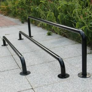 Wall Mounted ClothesMounted Clothes RackRak Pakaian DipasangClothing Bar Wall Mounted Clothes Rack Mulig Hanger服装展示架