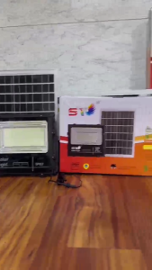 ไฟสปอร์ตไลท์ ไฟถนนโซล่าเซลล์  350/450/550 W แท้100%  solar light IP67 โซล่าเซลล์ หลอดไฟโซลาเซล์ สว่างอัตโนมัติเมื่อฟ้ามืด led สปอร์ตไลท์ ไฟถนน พลังงานแสงอาทิตย์  รีโมทคอนโทรล ทนทานและคุณภาพสูง