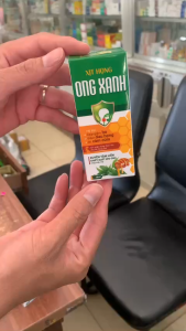 Xịt họng Ong Xanh Xuyên Tâm Liên chai 30ml giúp giảm ho ngứa rát cổ họng