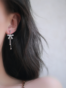 Yuejian Fell in One Second ~ Silver Exquisite Bows Long Fringe Earrings Small Pendant Mosquito Coil Ear Clip