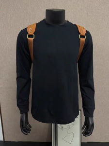 Áo Thun Cotton Nam Cleanfit Màu Đen Dài Tay Cổ Tròn Không Mũ Thoải Mái Rộng Rãi Mặc Đi Làm Mùa Thu 2025