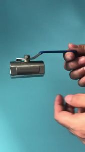 Female Threaded Stainless Steel Straight Type Ball Valve For Water Oil and Gas