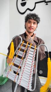 เบลไลล่า Lucky 27 คีย์ พร้อม พู่ห้อย ไม้ตีเบล สายสะพายหนัง กระเป๋า เบลไลลาครบชุดพร้อมใช้งาน