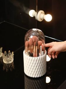 กล่องเก็บแปรงแต่งหน้า แบบ 360 องศา สำหรับการเก็บปาก หมุนได้ และฝาปิด สามารถจองและหูกกับไม่กี่ส่วนตอนการเขียน