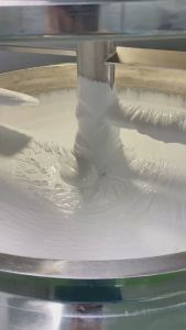 1kg Kem body phân tử nước dưỡng trắng kháng nước nâng tông da chống nắng