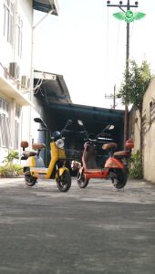 Sunrace Excellent Scoop Sepeda Listrik SNI Terbaru Tahun 2024 Dengan Tampilan Spedometer Digital Terbaru Speed Control Pedal Assist dan Warna Menarik