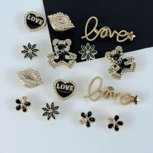 Bộ 14 Phụ Kiện Trang Trí Giày Cao Cấp Dành Cho Trẻ Em Hình Gấu Vàng Chữ Cái Môi Khóa Cài Phụ Kiện Tự Làm Trang Trí Giày Hoàn Hảo Quà Tặng Lý Tưởng Cho Các Bé Gái Dự Tiệc